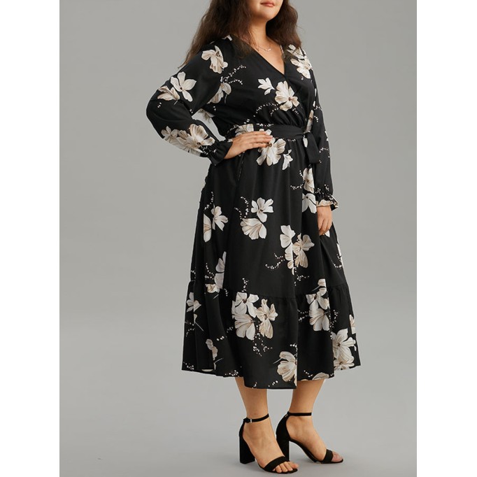 Elegant senior waist slimming cross neckline dresses have